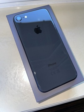 Sprzedam / iPhone 8 / 64GB / Space Gray