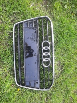 Grill atrapa audi A5 8T0