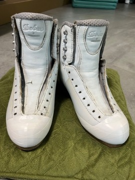  Buty łyżwiarskie Jackson Debute 230mm