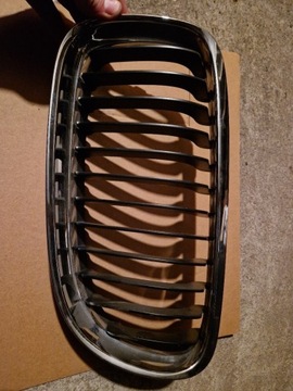 Grill nerka atrapa bmw e90 e91 lift lci LEWA