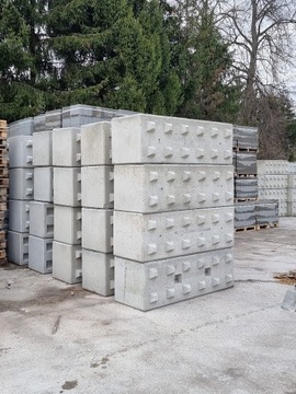 Bloki betonowe , oporowe ,  180x60x60