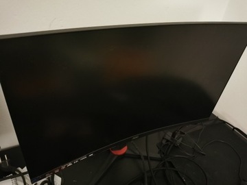 AOC 27G2G8 240hz INPUT LAG 0,5 curved