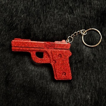Czerwony Brelok Pistolet z Żywicy Epoksydowej