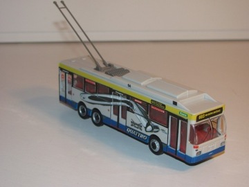 Trzyosiowy trolejbus MAN 1:87 H0 Grell autobus