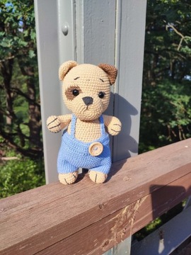 Piesek amigurumi 