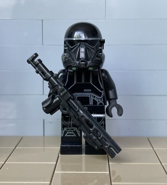 Custom do LEGO Star Wars Death Trooper E-11D 