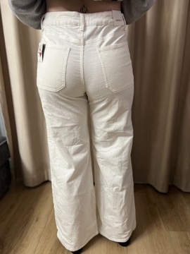 Spodnie jeansowe białe forever21 