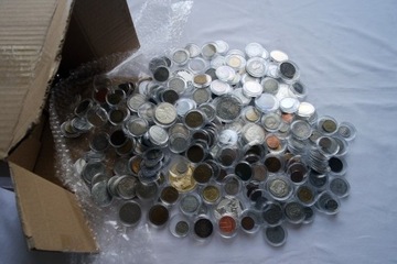 monety w kartonie część kolekcji