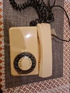 Aparat telefoniczny PRL