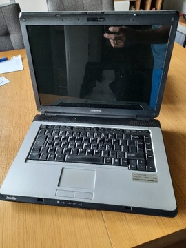 Laptop Toshiba Satellite L300 uszkodzony