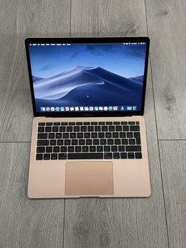 MacBook 2019 (Retina, 13-inch, 2019) i5 8GB RAM 4 cykle ładowania baterii