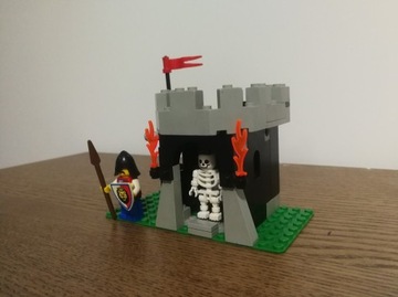 LEGO 6036 Skeleton Surprise z 1995r