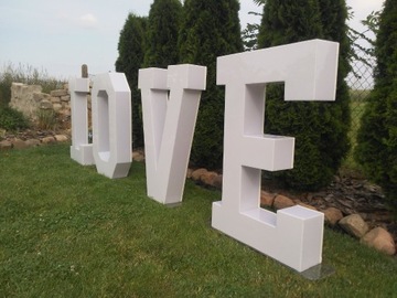 Napis LOVE podświetlany litery 3D 
