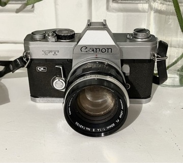 Canon FT QL + Canon FL 50mm f/1.4 II (Canon FD)