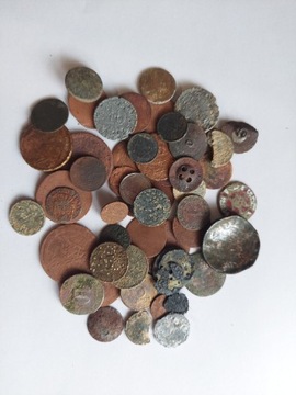 Stare monety, guziki