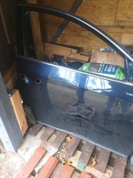 Drzwi, granatowe, prawe przod VW Passat B7