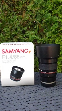Samyang 85mm f/1.4 AS IF UMC SONY E