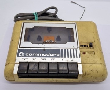 Magnetofon Commodore C-64 nr.3