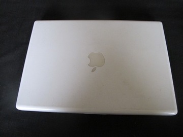 Używany Apple MacBook_ model A 1181