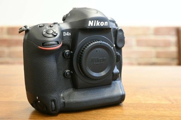 Nikon D4s jak nowy, 102000 przebiegu, FVAT