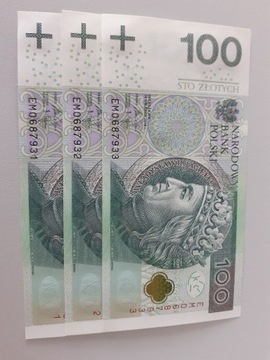 Banknoty 100 zł - 3 numery seryjne pod rząd 