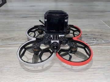 Dron GEPRC cinelog30 TBS + baterie + buzzer