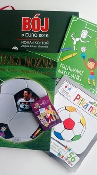 Zestaw książek kolorowanek piłka nożna futbol