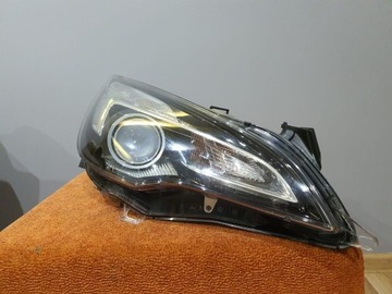 LAMPA REFLEKTOR OPEL ASTRA IV 4 J GTC  PRAWY 