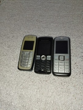 Trzy telefony używane 