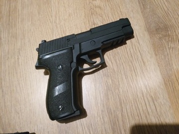 Replika ASG Sig Sauer od KJW