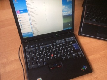 Laptop IBM R50e 2 szt dla konesera