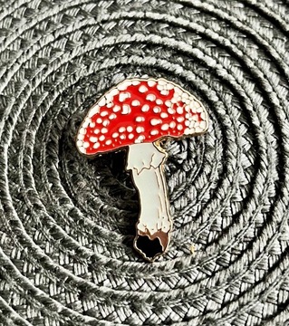 Amanita Muscaria przypinka metalowa muchomor