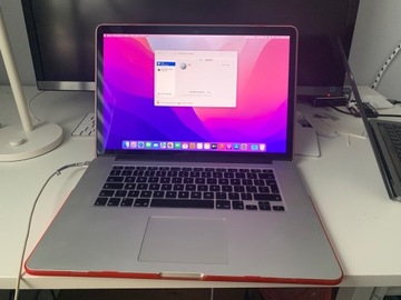 MacBook Pro Mid 2015 15' RETINA i7 16/256