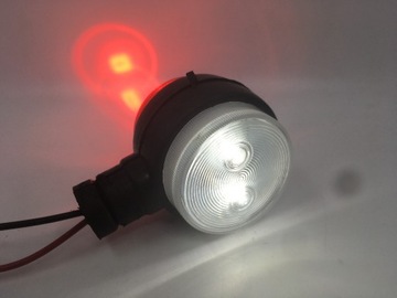 Lampka obrysowa LED biało-czerwona