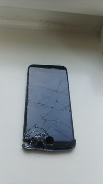 iPhone 8 (A1905) uszkodzony po upadku