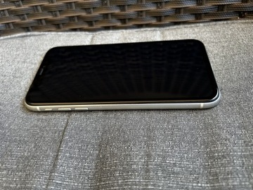 iPhone 11 64gb biały, bateria 100% kondycji