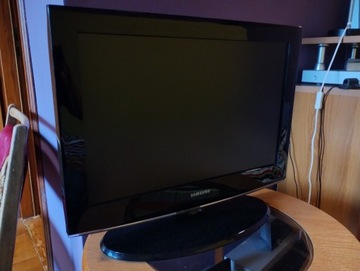 Telewizor Samsung LCD 22"