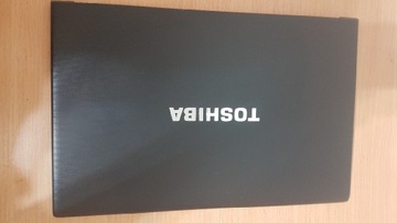 Toshiba tecra R850  klapa matrycy 