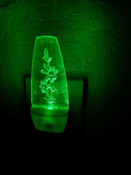 Mini lampka led nocna do kontaktu 230V zielona