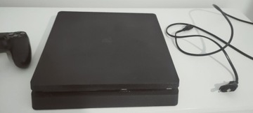 PlayStation 4 slim