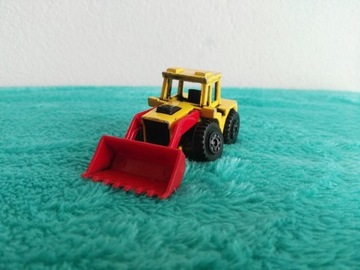 MATCHBOX SUPERFAST TRACTOR SHOVEL 1976 NO.29