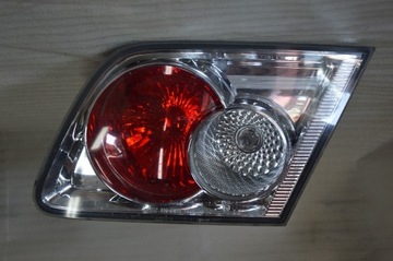 LAMPA TYŁ PR. W KLAPIE MAZDA 6 HB 02-05