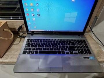 Laptop Samsung NP270E5E