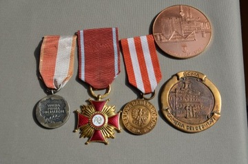 Medale, odznaczenia, 