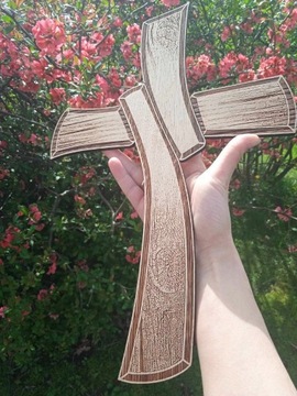 drewniany krzyż ścienny. krzyż dębowy 40cm