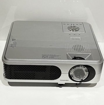 Projektor Toshiba TLP-XD2000 + Torba na Ramię