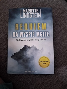Mariette Lindstein "Requiem na wyspie mgieł"