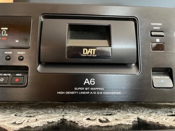 Magnetofon DAT SONY DTC-A6
