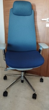 Fotel biurowy FERN Haworth z zagłówkiem 