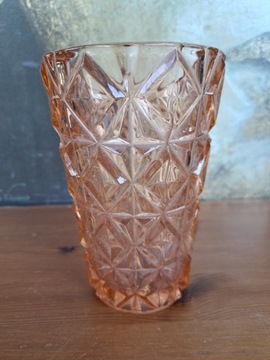Łososiowy rózowt wazon wazonik grube szkło vintage
